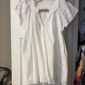 Crown & Ivy White Cap Sleeve Ruffled Tunic